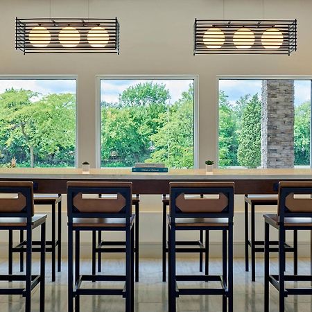 Delta Hotels By Marriott Chicago Willowbrook Εξωτερικό φωτογραφία