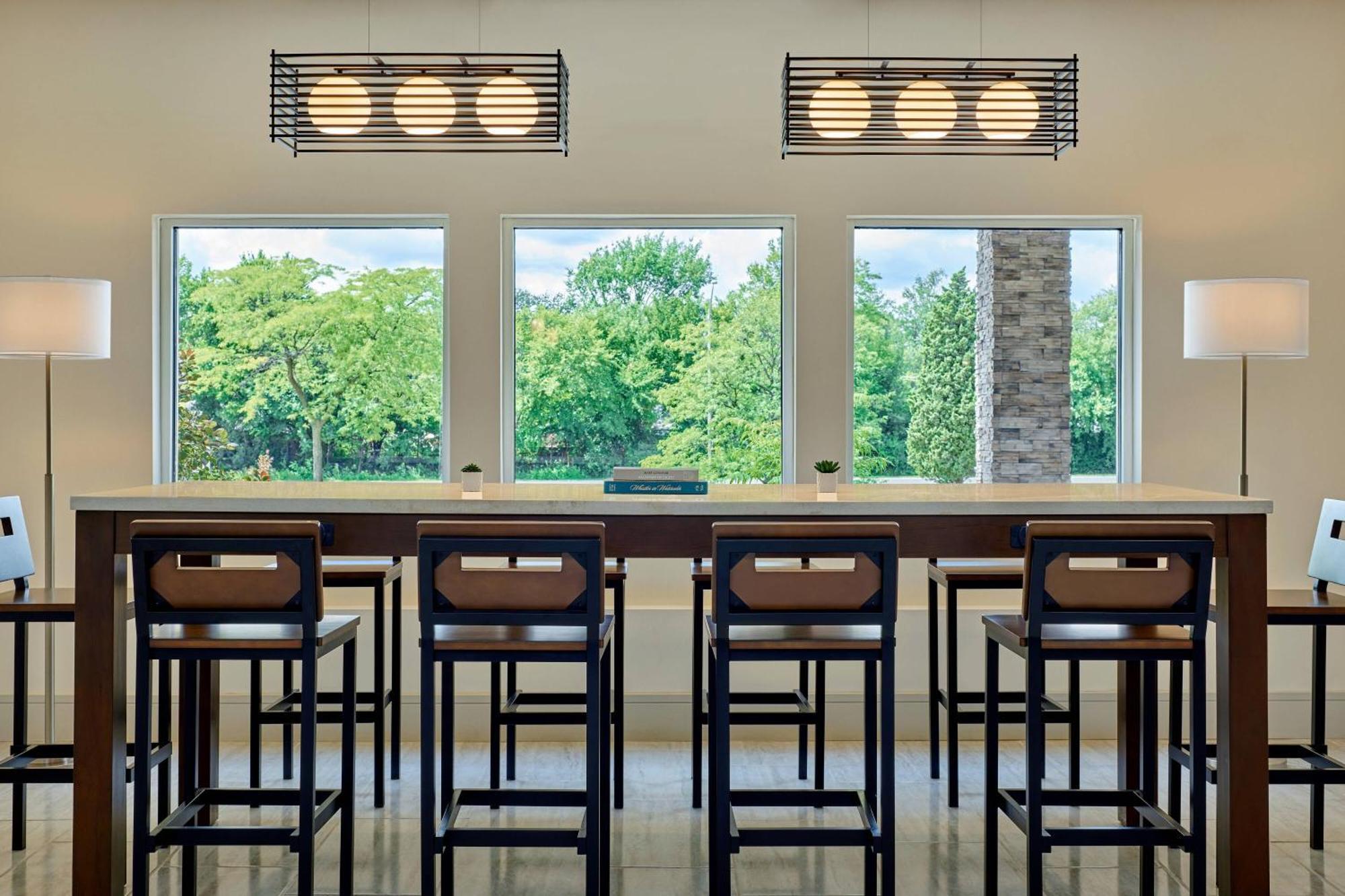 Delta Hotels By Marriott Chicago Willowbrook Εξωτερικό φωτογραφία