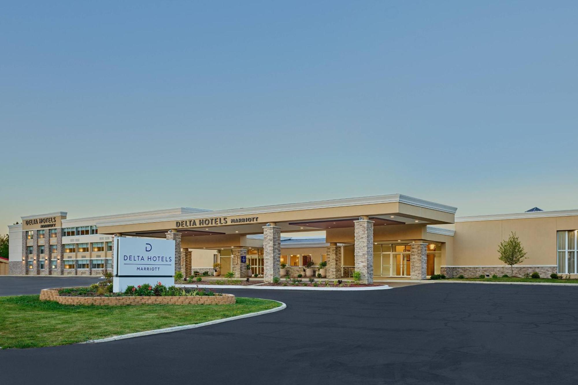 Delta Hotels By Marriott Chicago Willowbrook Εξωτερικό φωτογραφία